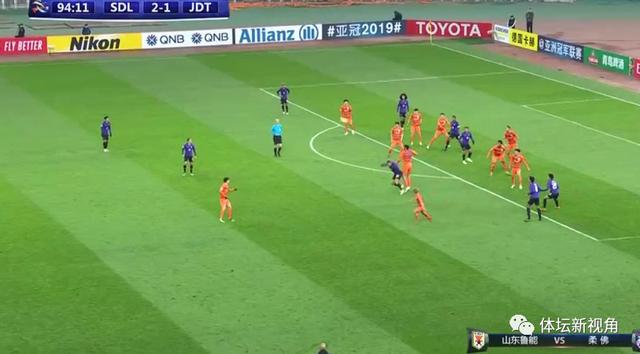  杜塞尔多夫前锋状态火热，连续三场破门领跑射手榜  